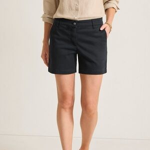 NWT Tommy Bahama 9” 100% Silk Shorts